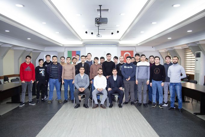 GYF-də “Şəxsi Brandinqini Quraraq Öz Biznesini Qur” Adlı Təlim Keçirilib