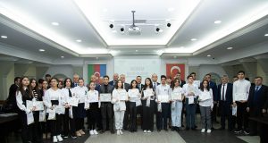 “Şuşa ili”nə həsr edilmiş “Mənim Qəhrəmanım” Adlı İnşa Müsabiqəsinin Mükafatlandırılma Mərasimi Keçirilib