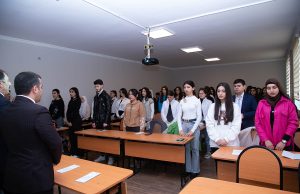 Bakı Avrasiya Universitetində Qloballaşma Dövründə Milli-Mənəvi Dəyərlərin Qorunması Adlı Tədbir Keçirilib