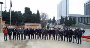 Gəncliyə Yardım Fondunun Kollektivi Şəhidlər Xiyabanını Ziyarət Edib