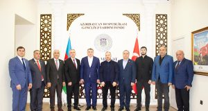 Dünya Ahıska Türkləri Birliyi Gəncliyə Yardım Fondunu Ziyarət Edib