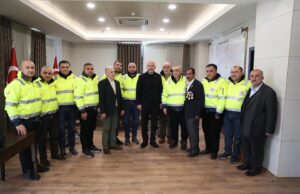 “Qardaş Köməyi” Platformasini Təmsil Edən Heyət Türkiyədəki Zəlzələ Bölgəsində Səfərdədir