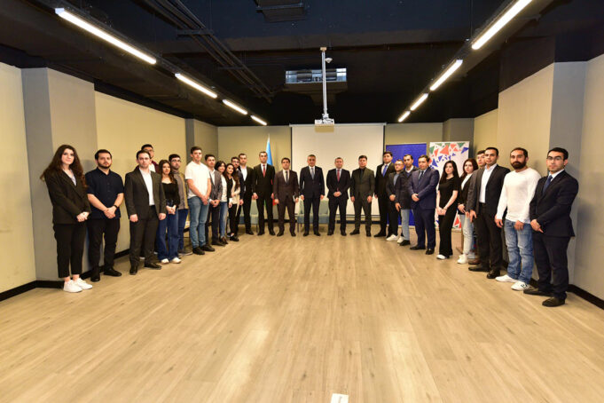“Gənclər Təşkilatlarının Hüquqi Savadlılığının Artırılması” Layihəsi Çərçivəsində Növbəti Görüş Keçirilib