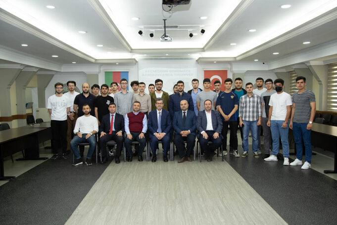 GYF-də Keçmişdən Günümüzə Azərbaycanda Mənəvi Miras Adlı Seminar Keçirilib