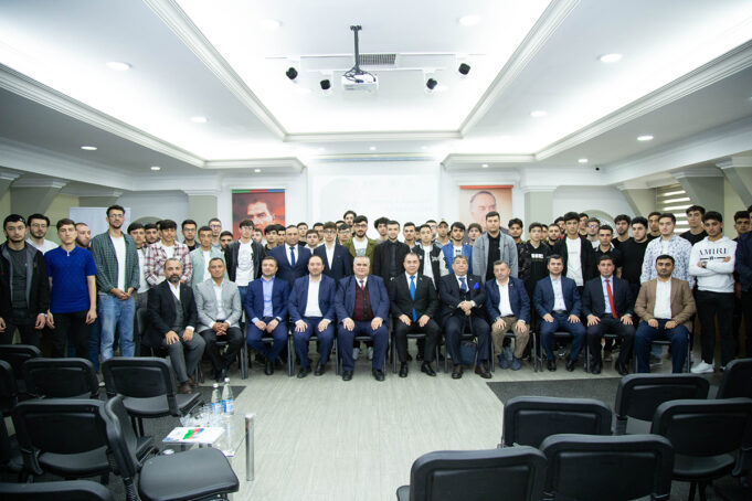 GYF-də Ümummilli Lider Heydər Əliyevin 100 İlliyinə Həsr Edilmiş Tədbir Keçirilib