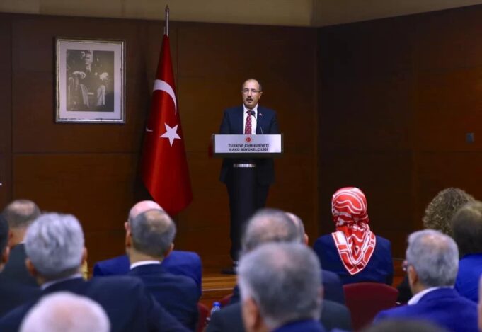 GYF Rəhbərliyi 15 İyul “Demokratiya və Milli Birlik Günü”nə Həsr Olunmuş Konfrans və Fotosərgidə İştirak Edib