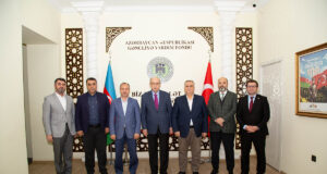 Türkiyənin Sabiq Diyanət İşləri Başqanı Dr. Tayyar Altıkulaç GYF-ni Ziyarət Edib