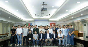 Gəncliyə Yardım Fondunun Prezidenti Ahmet Tecim Gənclərlə Görüşüb