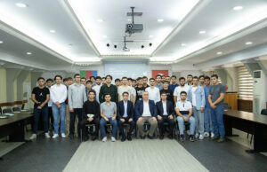 Gəncliyə Yardım Fondunun Prezidenti Ahmet Tecim Gənclərlə Görüşüb