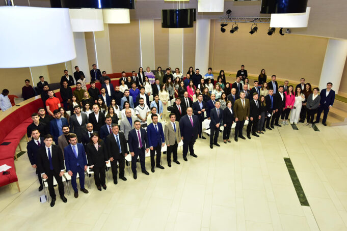 ADA Universitetində “Mədəniyyətlərin Birləşdiyi Ölkə” Konfransı Keçirilib