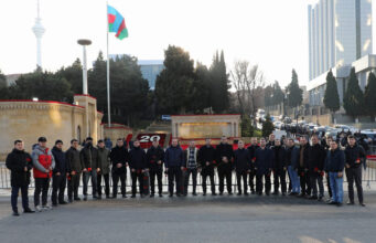GYF Kollektivi Şəhidlər Xiyabanını Ziyarət Edib