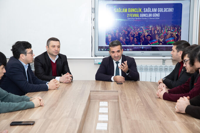 GYF-də Gənclər Gününə Həsr Edilmiş Dəyirmi Masa Keçirilib