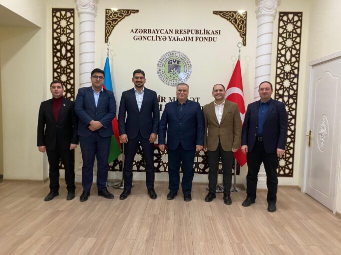 Dövlət Məşğulluq Agentliyinin Nümayəndəsi Gəncliyə Yardım Fondunu Ziyarət Edib