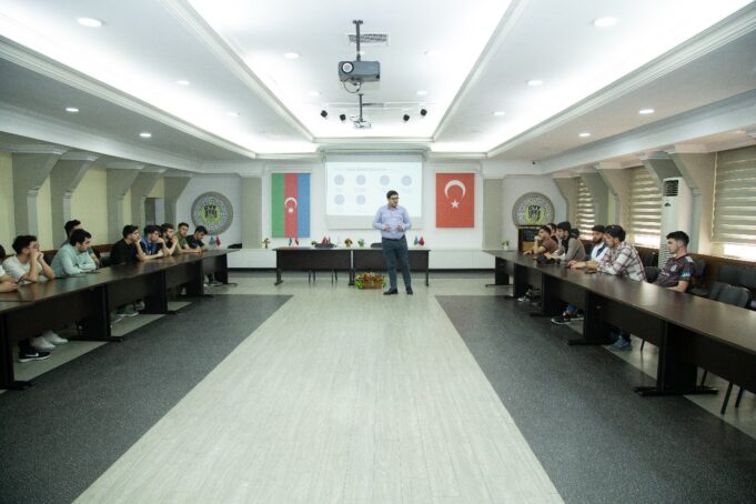 GYF-də Karyera Planlanması Təlimlərinə Start Verildi