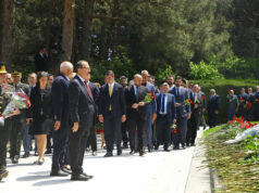 GYF-nin Nümayənləri Ümummilli Lider Heydər Əliyevin Məzarını Ziyarət Edib