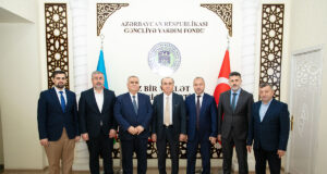 Türkiyənin Məşhur İş Adamı Gəncliyə Yardım Fondunu Ziyarət Edib