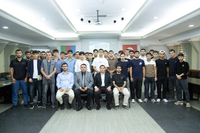 BİGA-da “Müəllim Kimdir?” Adlı Seminar Keçirilib