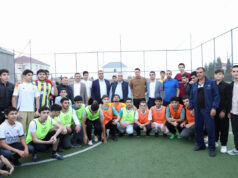 Mesut Özil Gəncliyə Yardım Fondunun Futbol Klubunda Gənclərlə Görüşüb