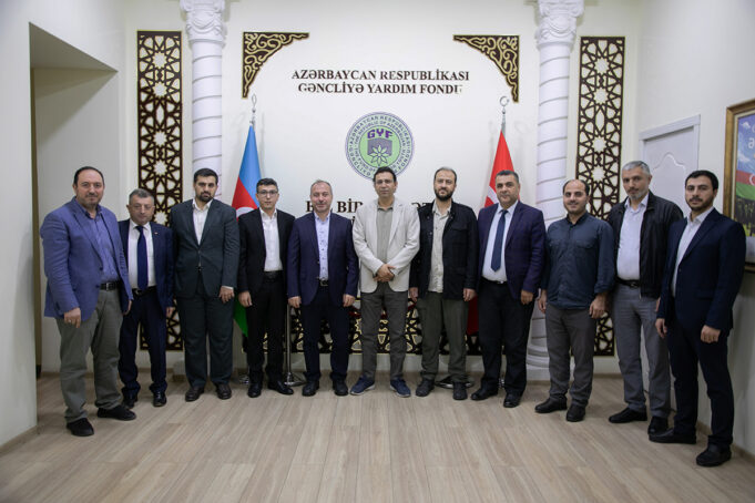 Türkiyə Universitetlərinin Nümayəndələri Gəncliyə Yardım Fondunu Ziyarət Edib