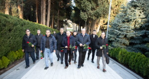 GYF-nin Nümayəndələri Ümummilli Lider Heydər Əliyevin Məzarını Ziyarət Edib