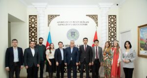 Türk Dünyasının Gənc Yazarları Gəncliyə Yardım Fondunu Ziyarət Edib