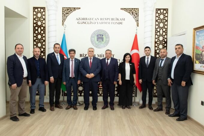 Beynəlxaq Konfras İştirakçıları Gəncliyə Yardım Fondu Ziyarət Edib