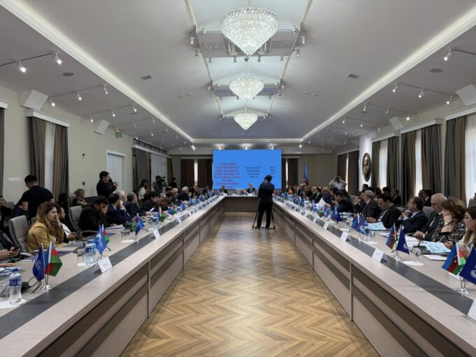 Sosial Tədqiqatlar Mərkəzində “Türk Barometri” Beynəlxalq konfransı keçirilib