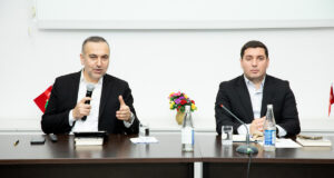 BİGA-da “Müasir Gəncliyin Şəxsiyyət Axtarışı” Adlı Seminar Keçirilib