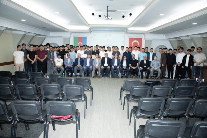 Gəncliyə Yardım Fondunda Məzuniyyət Proqramı Keçirilib