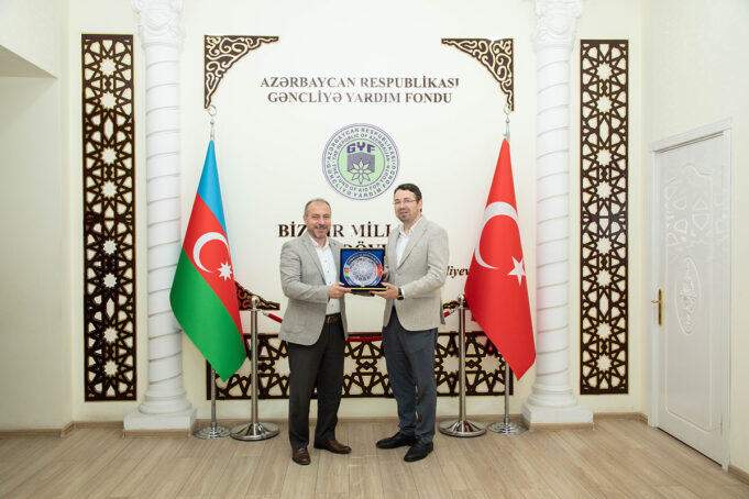 “Genç” Jurnalının Baş Redaktoru Süleyman Raqıp Yazıcılar GYF-ni Ziyarət Edib