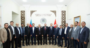 Türkiyənin Sabiq Ombudsmanı və Dəyanət İşləri Başqanının Müavini Gəncliyə Yardım Fondunu Ziyarət Edib