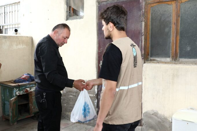 GYF Ehtiyac Sahibi Ailələrə Qurban Əti Payladı