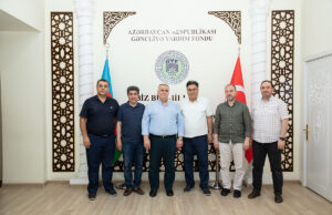 Türkiyənin Mühacir Yazıçısı Orxan Aras Gəncliyə Yardım Fondunu Ziyarət Edib