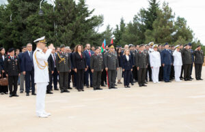 Bakının İşğaldan Azad Olunması Münasibətilə Türk Şəhidliyi Abidəsi Ziyarət Olunub