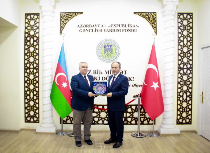 Türkiyə Pamukkale Universitetinin rektoru GYF-ni Ziyarət Edib