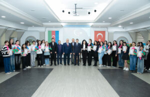 Gəncliyə Yardım Fondunda Zəfər Gününə Həsr Olunmuş Rəsm Sərgisi Keçirilib