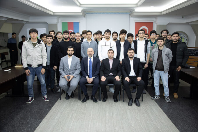 Bakı İstedadlı Gənclər Akademiyasının Təşkilatçılığı İlə “Satışdan Daha Artığı: Dəyər Yaradan Marketinq” Adlı Seminar Keçirilib