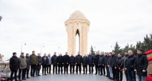 GYF Kollektivi Şəhidlər Xiyabanını Ziyarət Edib