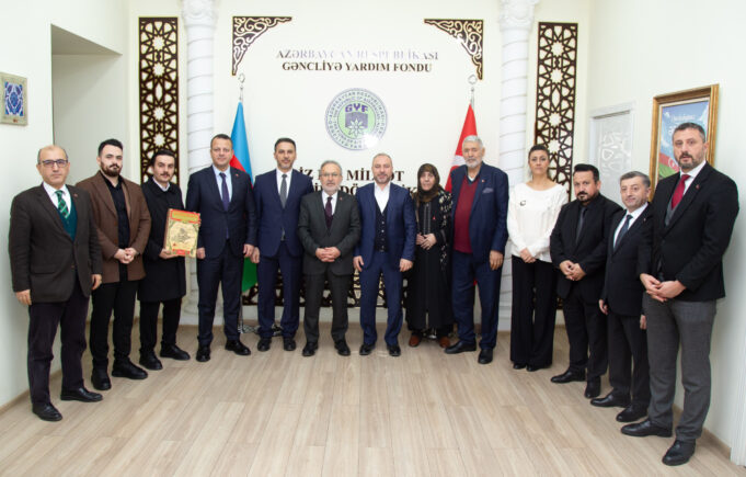 “15 Temmuz Derneği”nin Rəhbərliyi və Şəhid Ailələri GYF-ni Ziyarət Edib