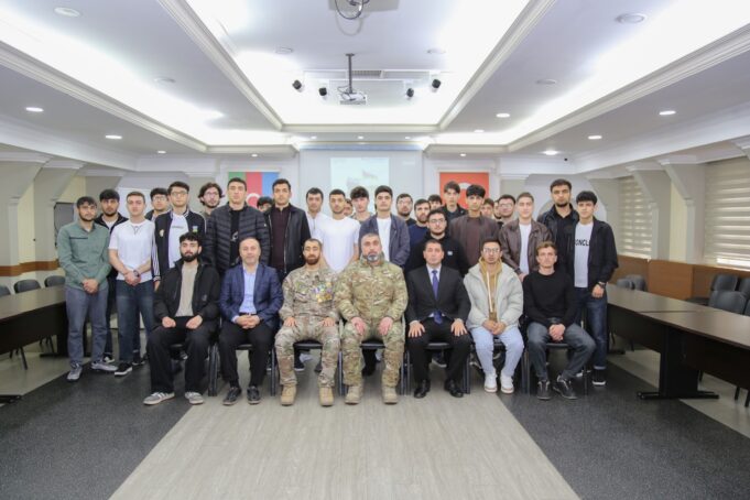 GYF-də Vətən Müharibəsi Qaziləri İstedadlı Gənclərlə Görüşüblər