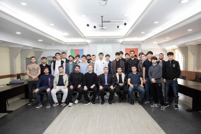 BİGA-da “Karyerada Natiqliyin Rolu” Mövzusunda Seminar Keçirilib