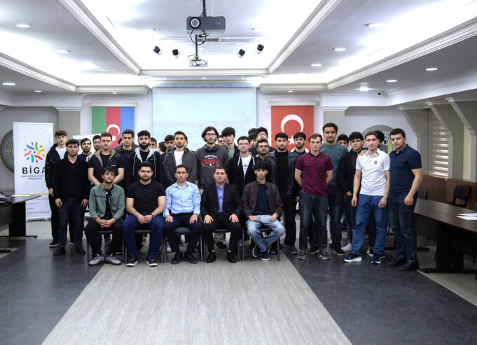 Gəncliyə Yardım Fondunda İnformasiya Texnologiyaları İlə Bağlı Seminar Keçirilib