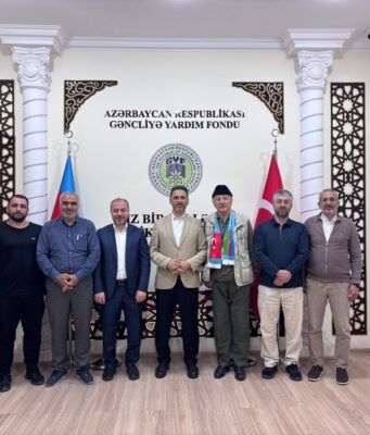 Türkiyəli Elm Adamları Gəncliyə Yardım Fondunu Ziyarət Edib