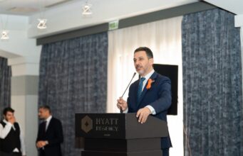 Gəncliyə Yardım Fondunun rəhbəri Xeyriyyə Sərgisinin Açılışında İştirak Edib